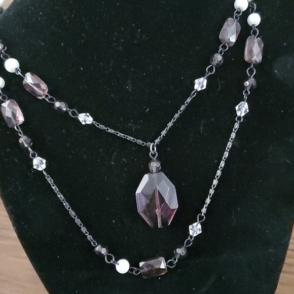 VINTAGE WHITE AND SMOKEY BEADS NECKLACE - Picture 1 of 4